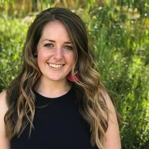 Meet your Posher, Courtney